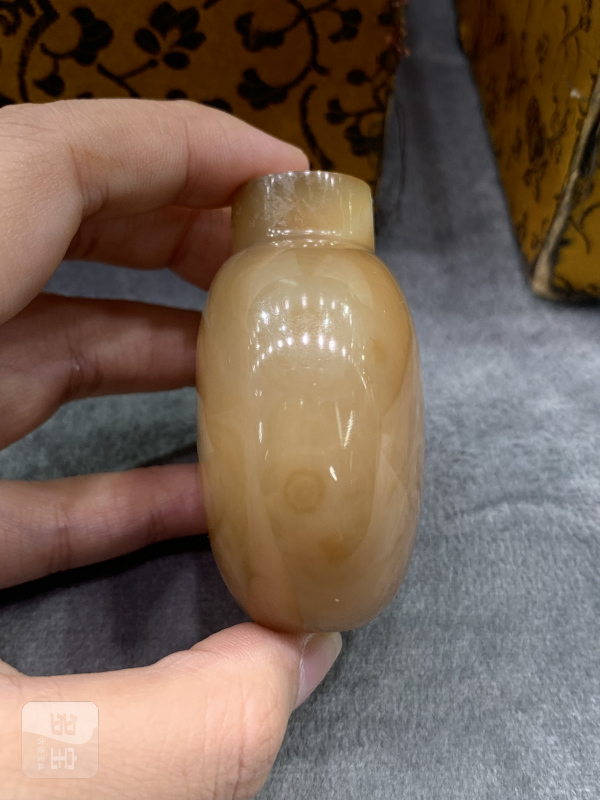 清玛瑙鼻烟壶 - 图5